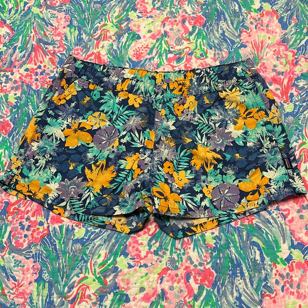 EUC Patagonia Barely Baggies size large floral pattern